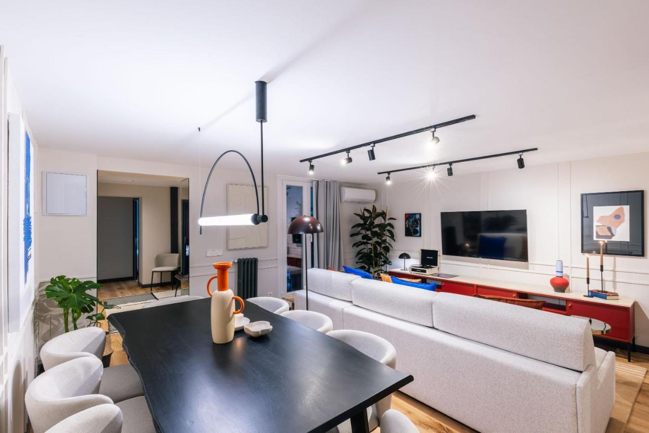Stylish 4 Suites +Patio Luxury Apartment Gran Via Madrid Luaran gambar