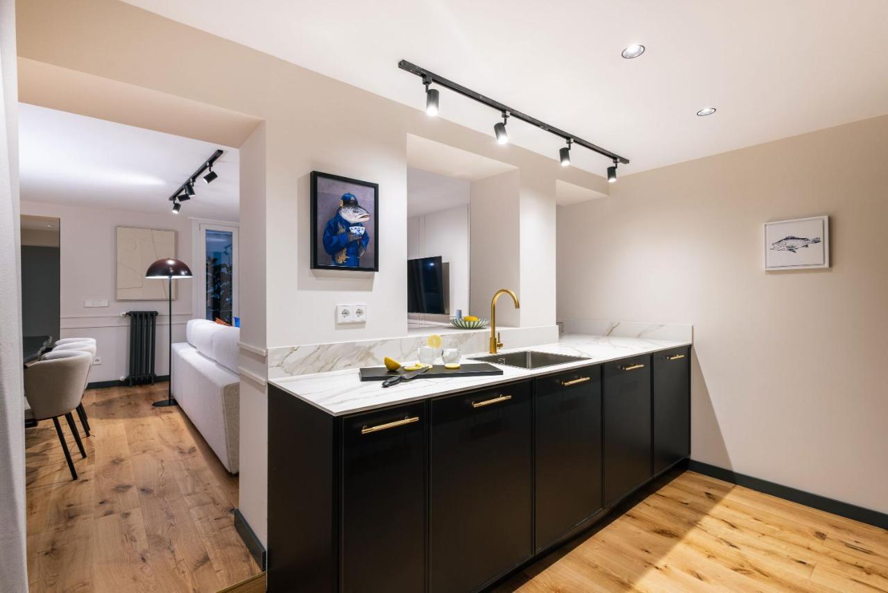 Stylish 4 Suites +Patio Luxury Apartment Gran Via Madrid Luaran gambar