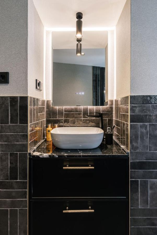 Stylish 4 Suites +Patio Luxury Apartment Gran Via Madrid Luaran gambar