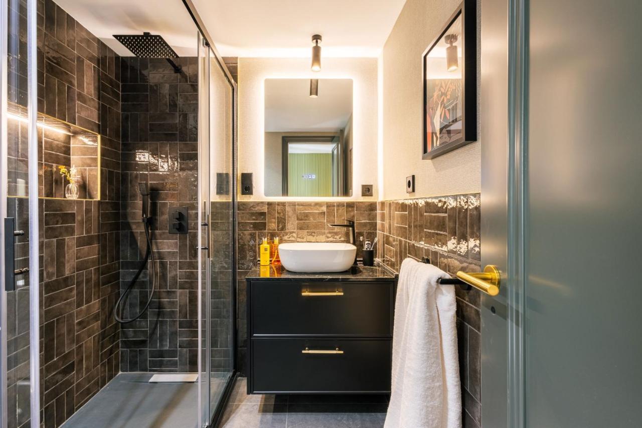 Stylish 4 Suites +Patio Luxury Apartment Gran Via Madrid Luaran gambar