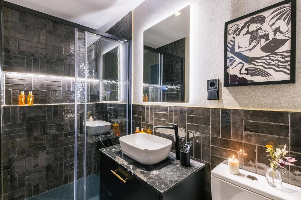 Stylish 4 Suites +Patio Luxury Apartment Gran Via Madrid Luaran gambar