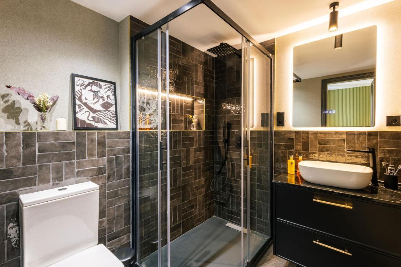 Stylish 4 Suites +Patio Luxury Apartment Gran Via Madrid Luaran gambar